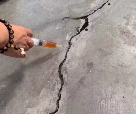 乌达混凝土裂缝修补技术详解​